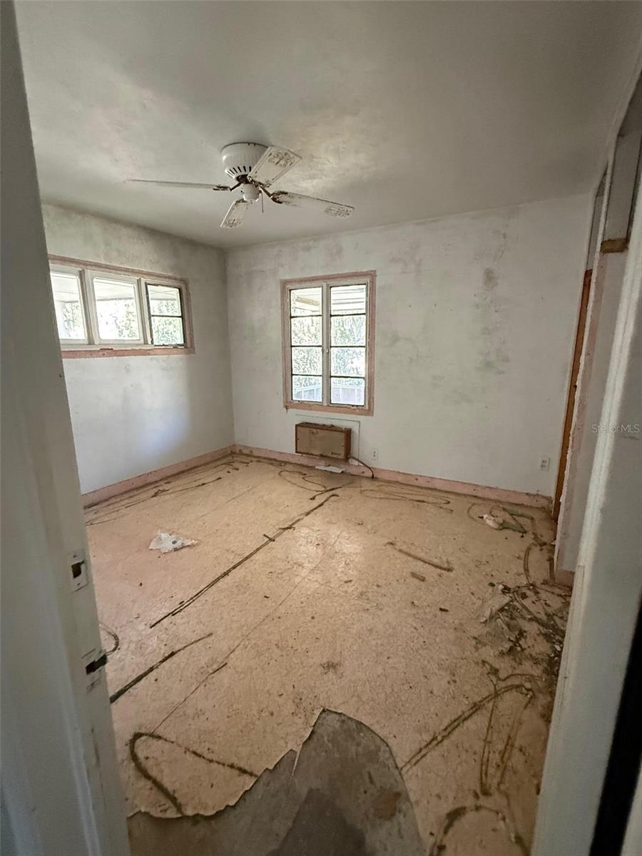 OM718129 Property Photo