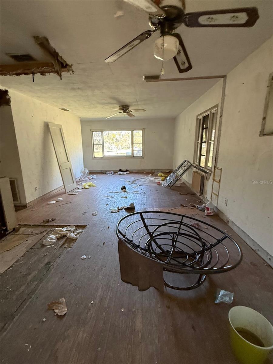 OM718129 Property Photo