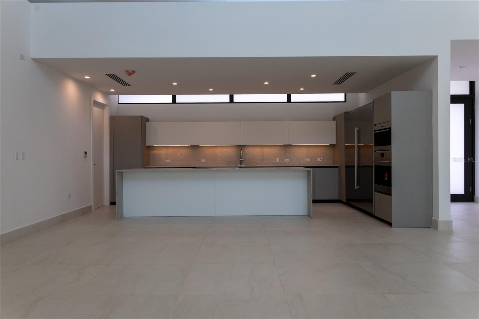 PR9119061 Property Photo