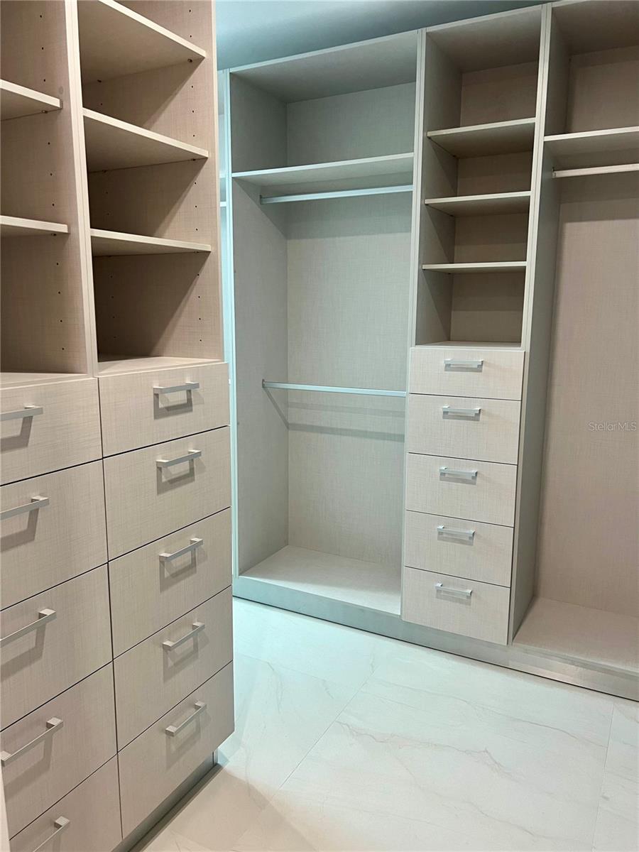 PR9119061 Property Photo