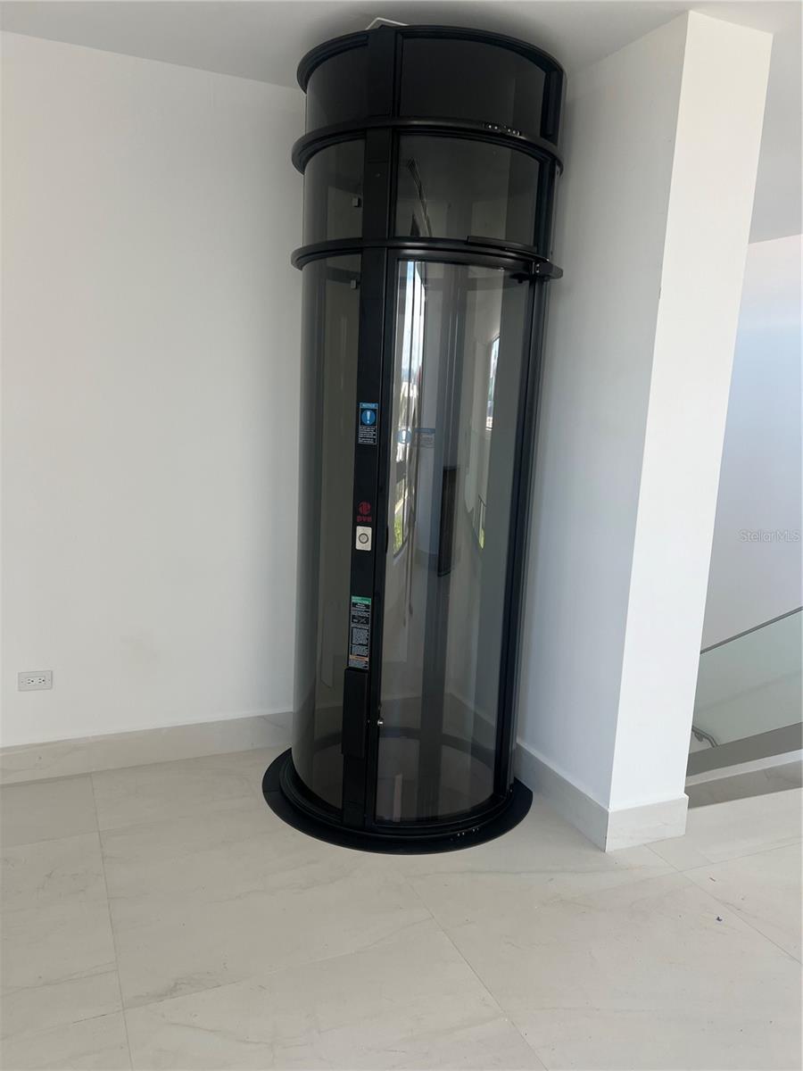 PR9119061 Property Photo