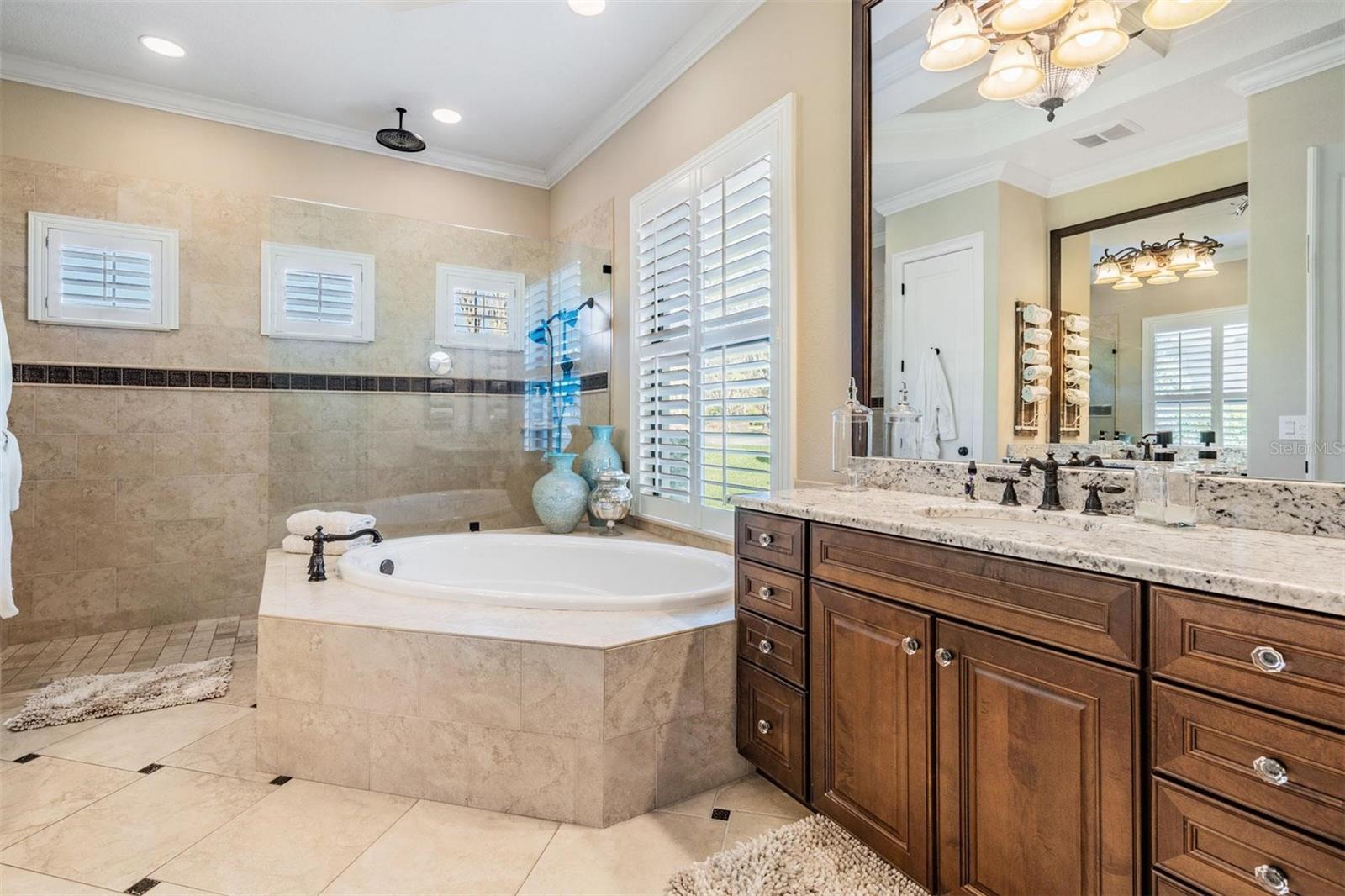 TB8472770 Property Photo