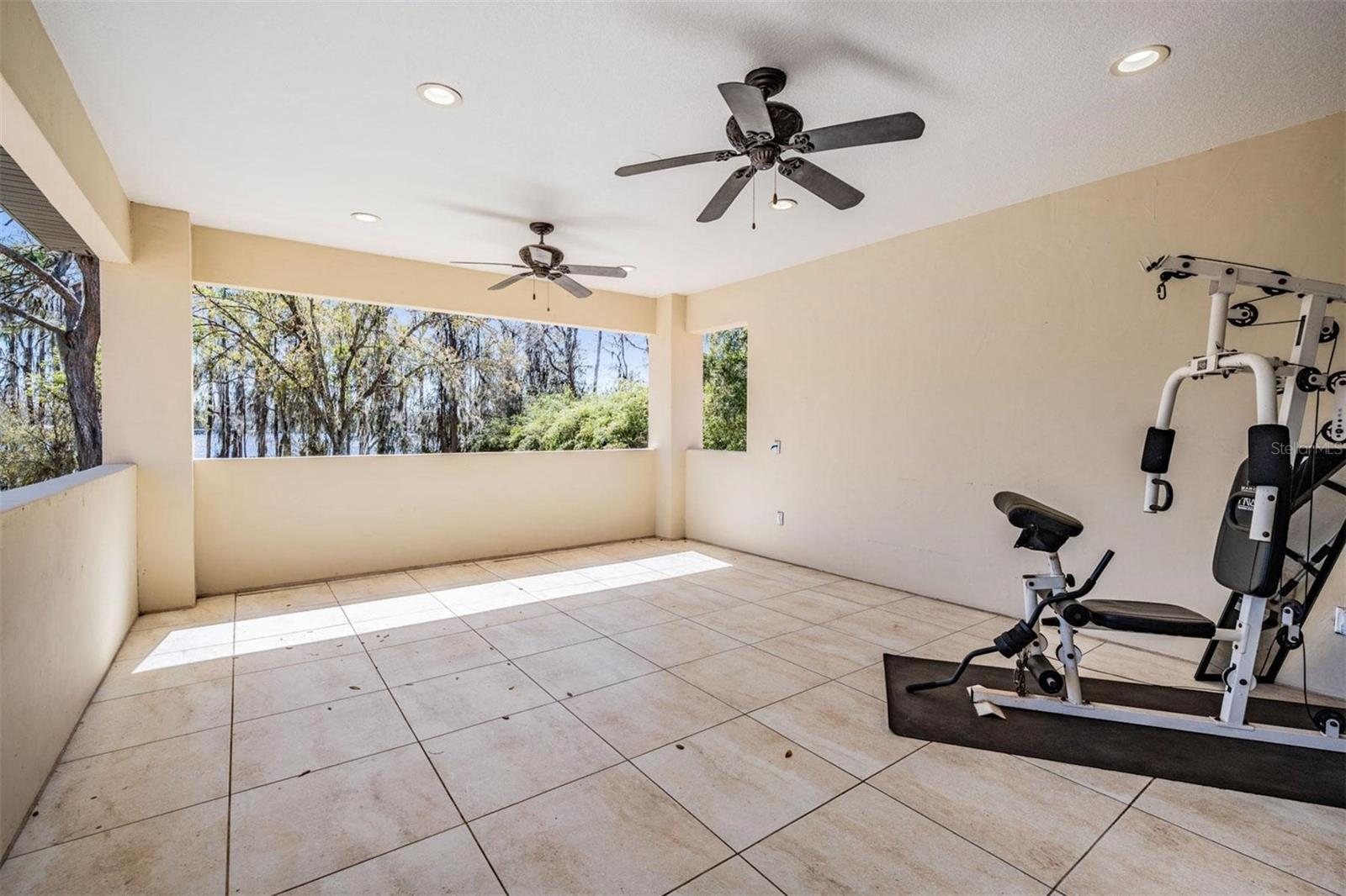 TB8472770 Property Photo