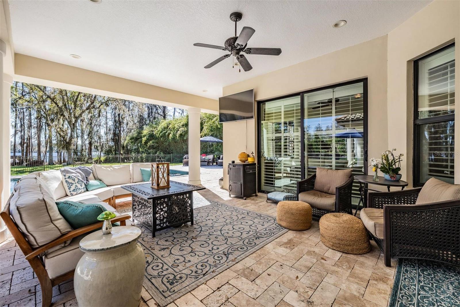 TB8472770 Property Photo