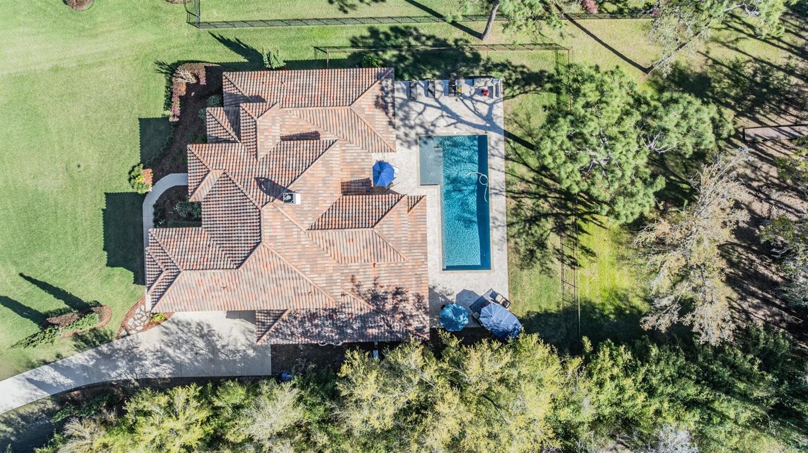 TB8472770 Property Photo