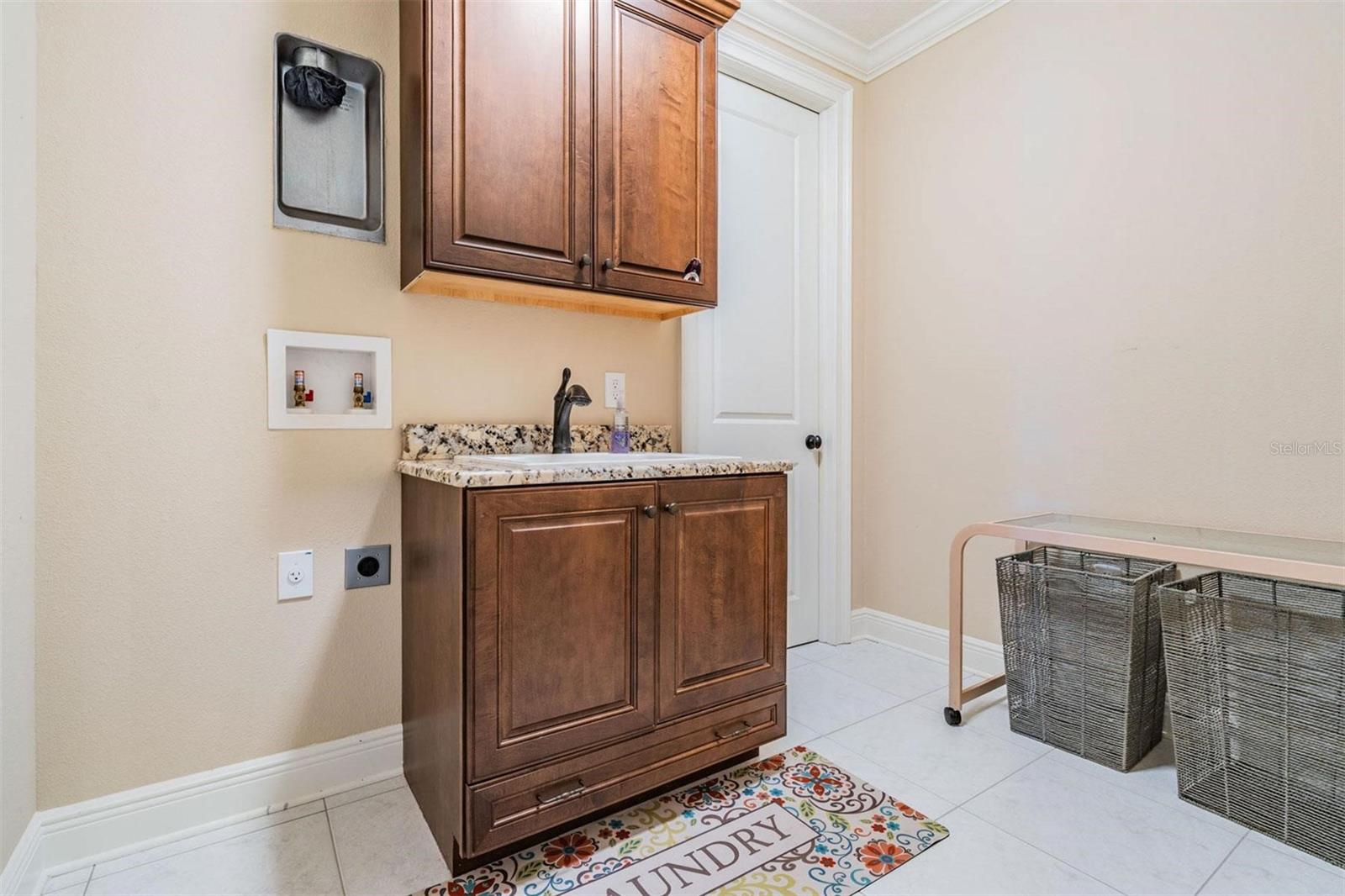 TB8472770 Property Photo