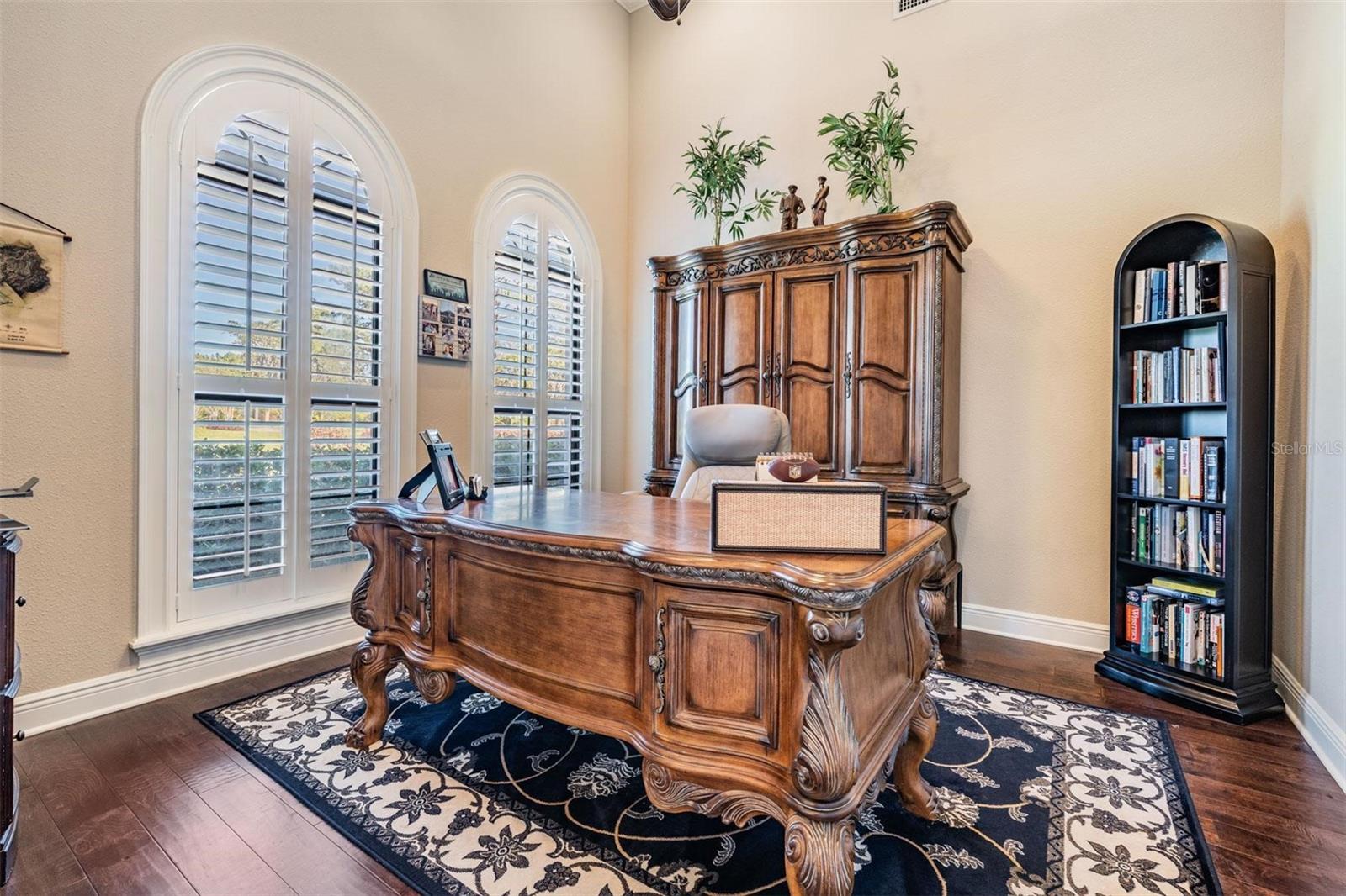 TB8472770 Property Photo