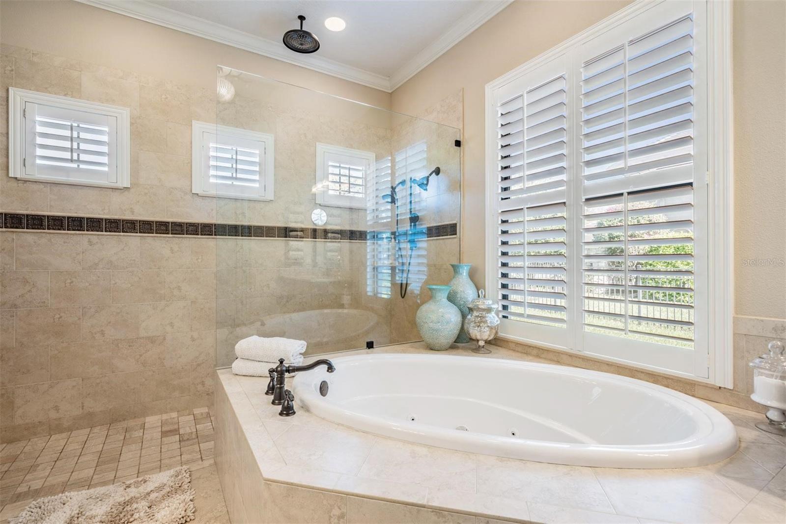 TB8472770 Property Photo