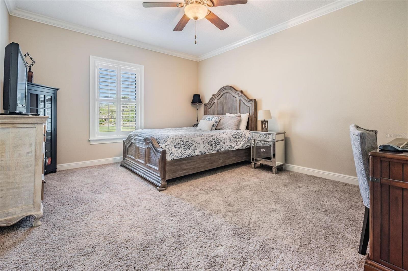 TB8472770 Property Photo