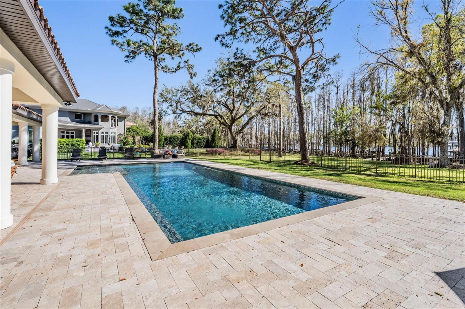 TB8472770 Property Photo