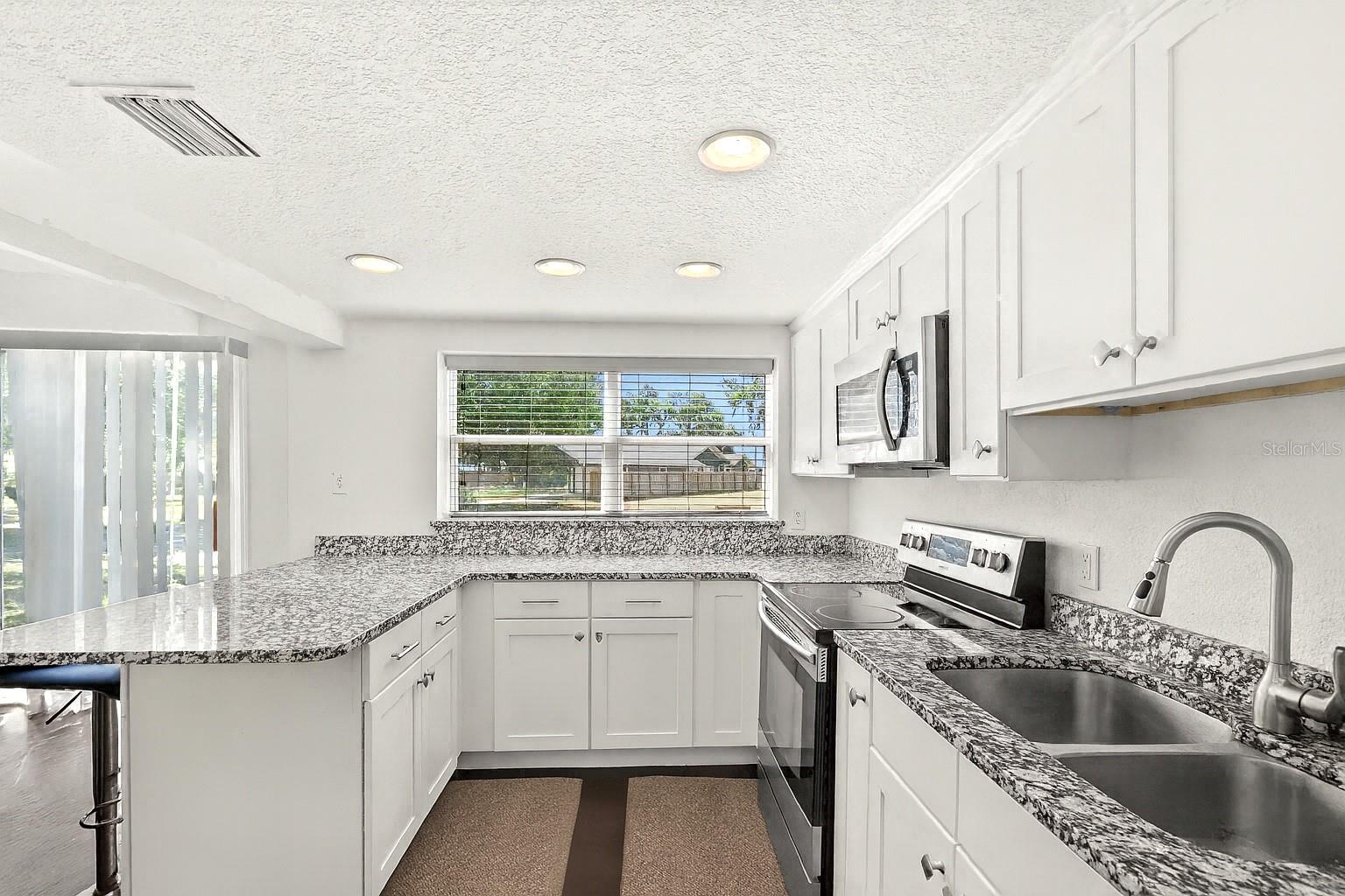 7247 TREASURE ISLAND RD, LEESBURG, FL, 34788