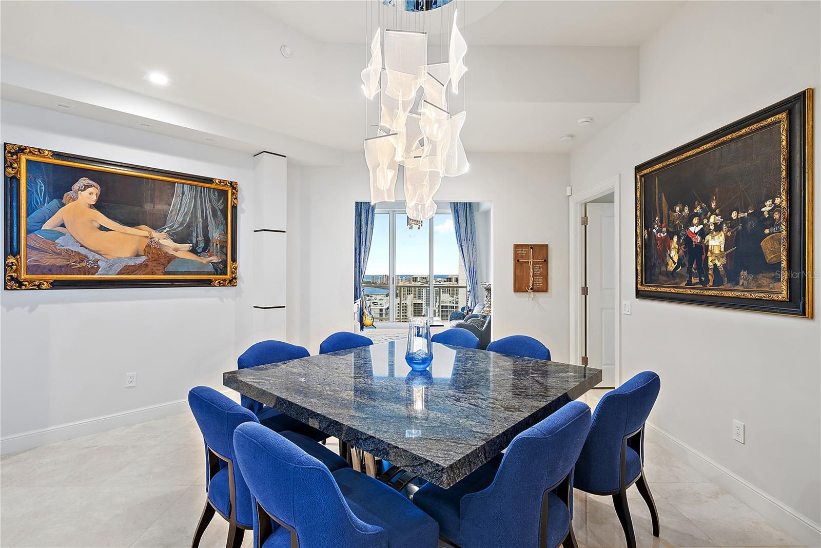 OM718135 Property Photo