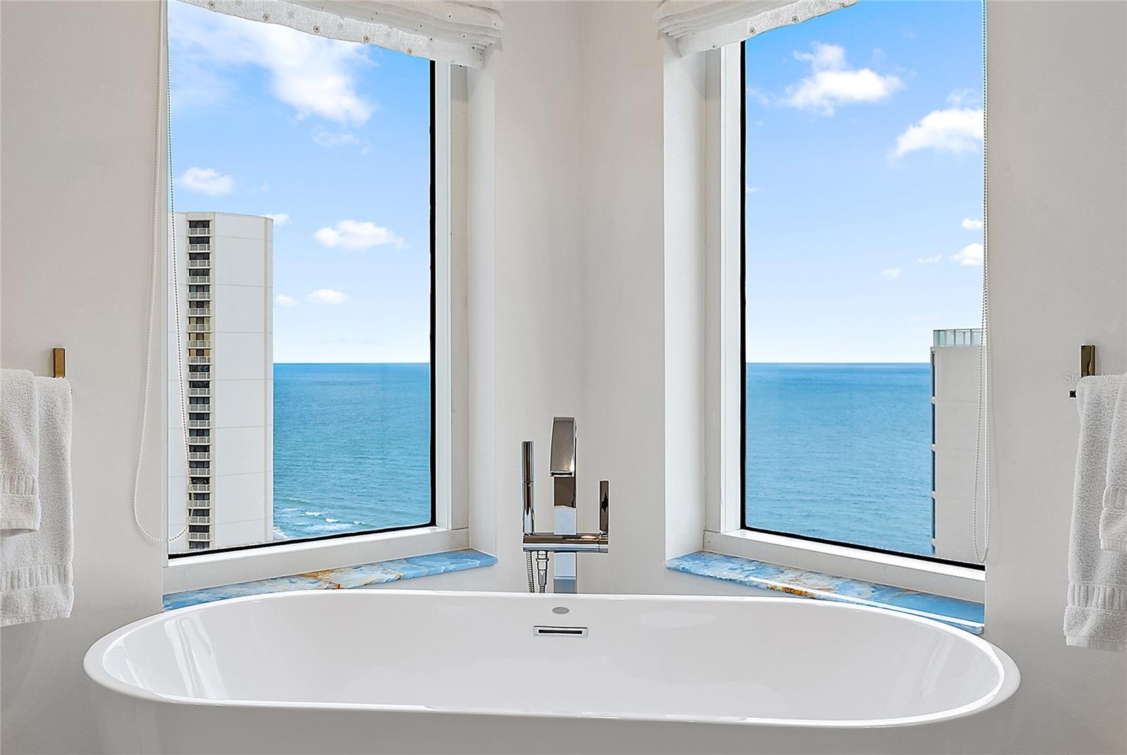 OM718135 Property Photo