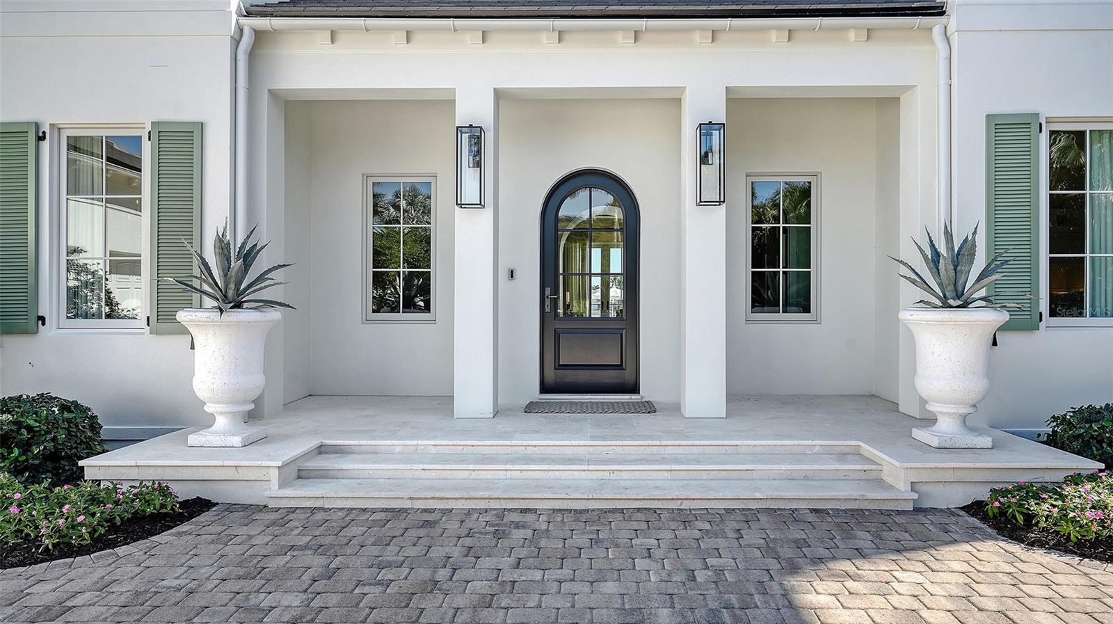 A4681304 Property Photo