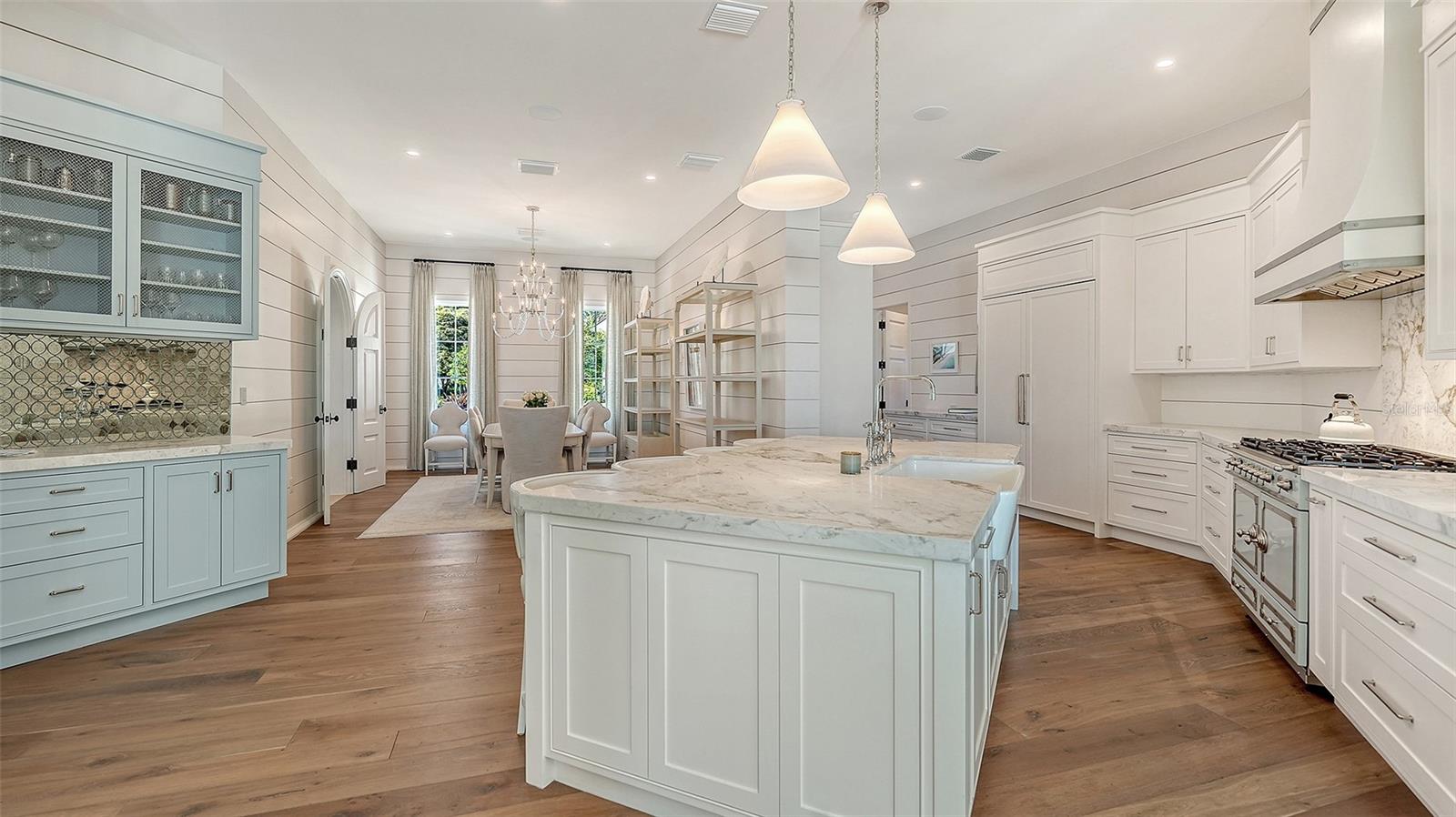 A4681304 Property Photo