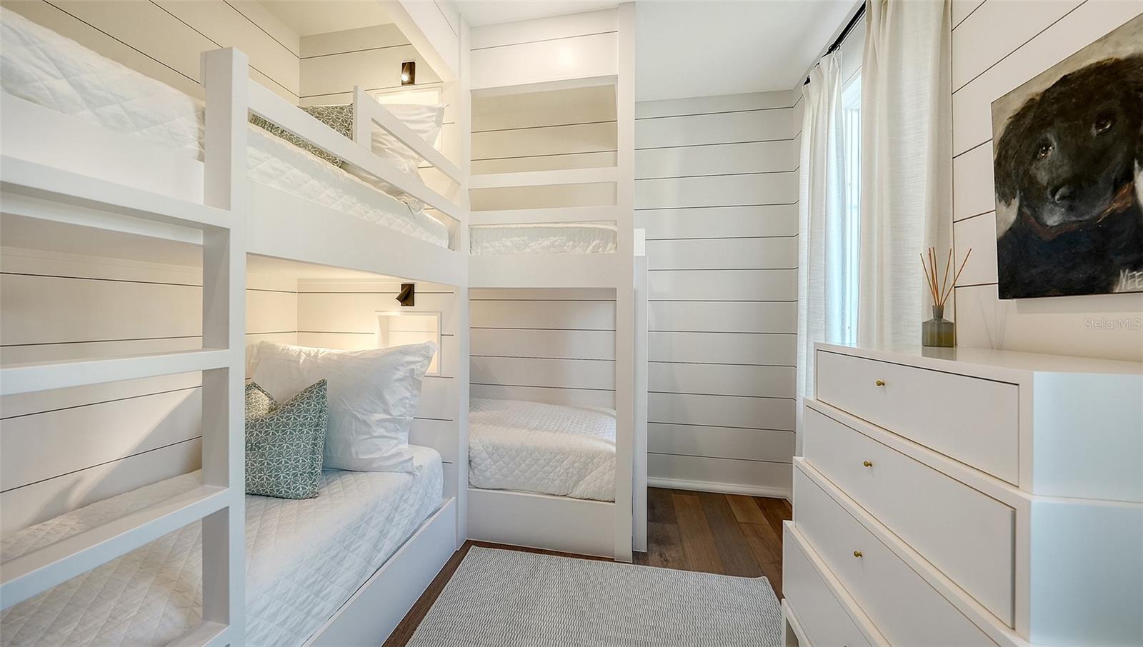 A4681304 Property Photo