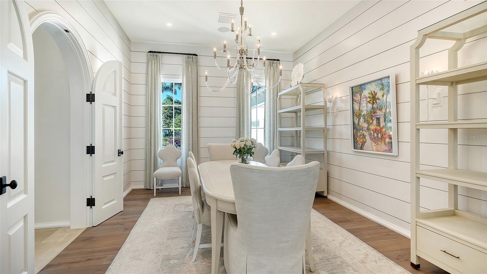 A4681304 Property Photo