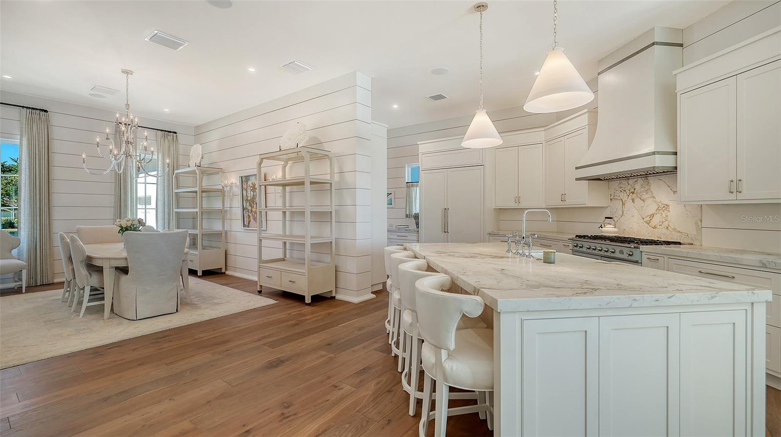 A4681304 Property Photo