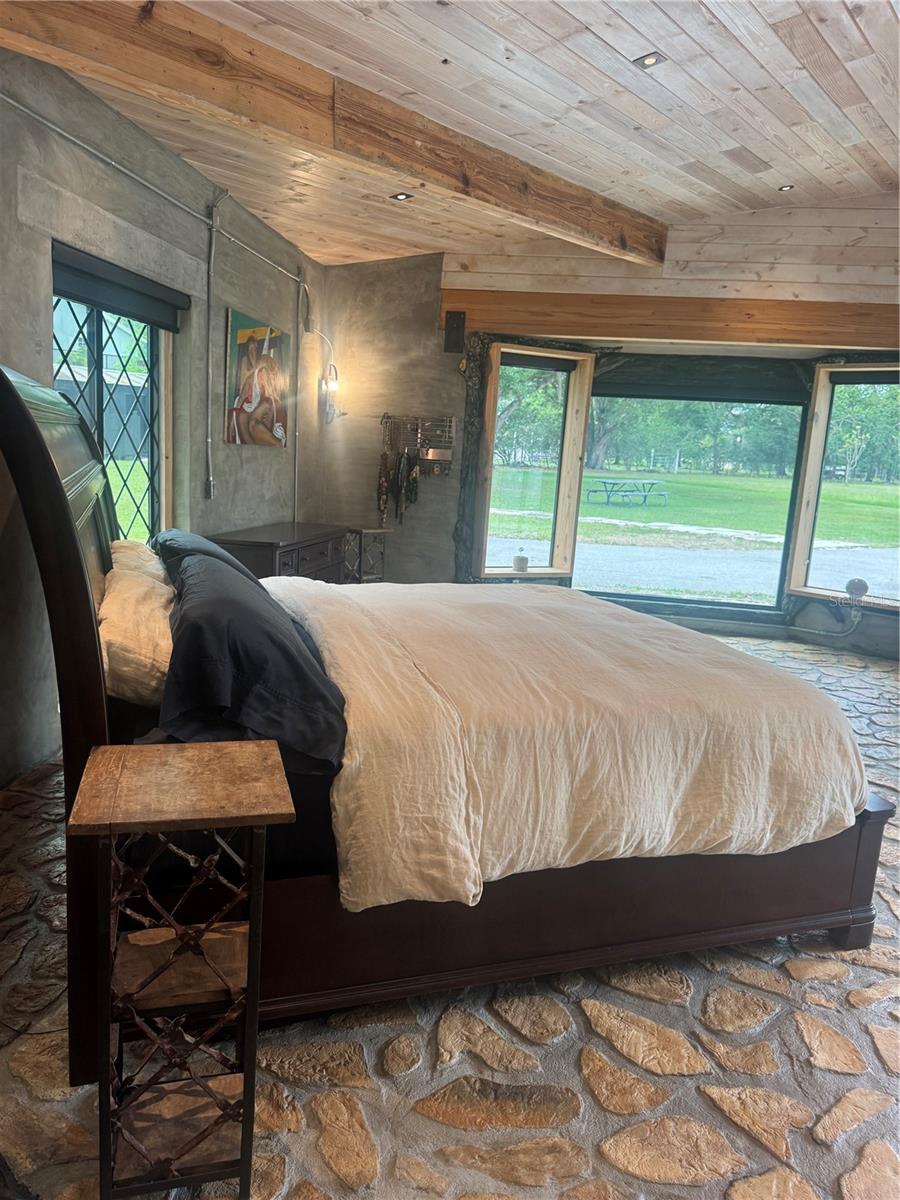 27616 MILLER RD, DADE CITY, FL, 33525