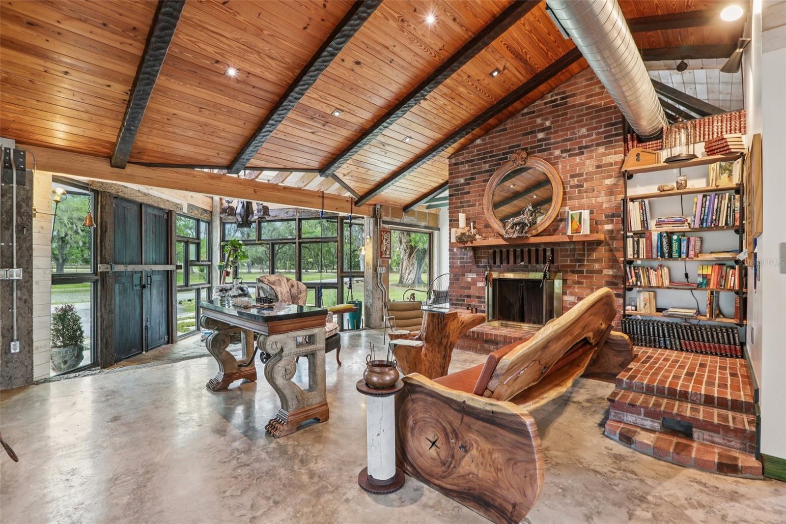 27616 MILLER RD, DADE CITY, FL, 33525