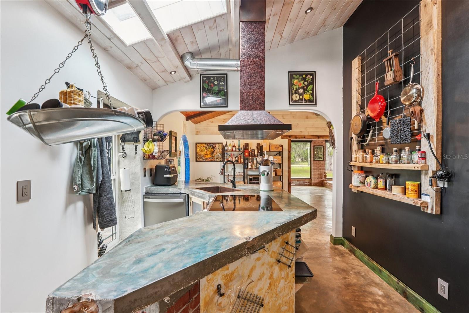 27616 MILLER RD, DADE CITY, FL, 33525