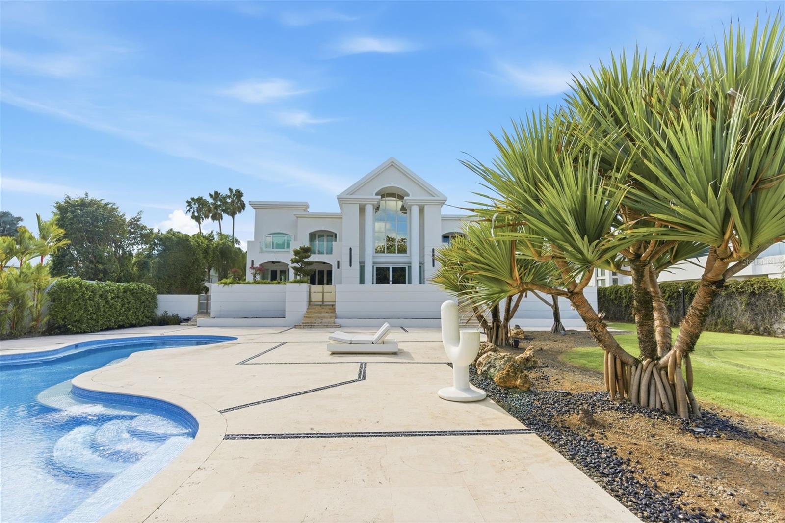 PR9119065 Property Photo