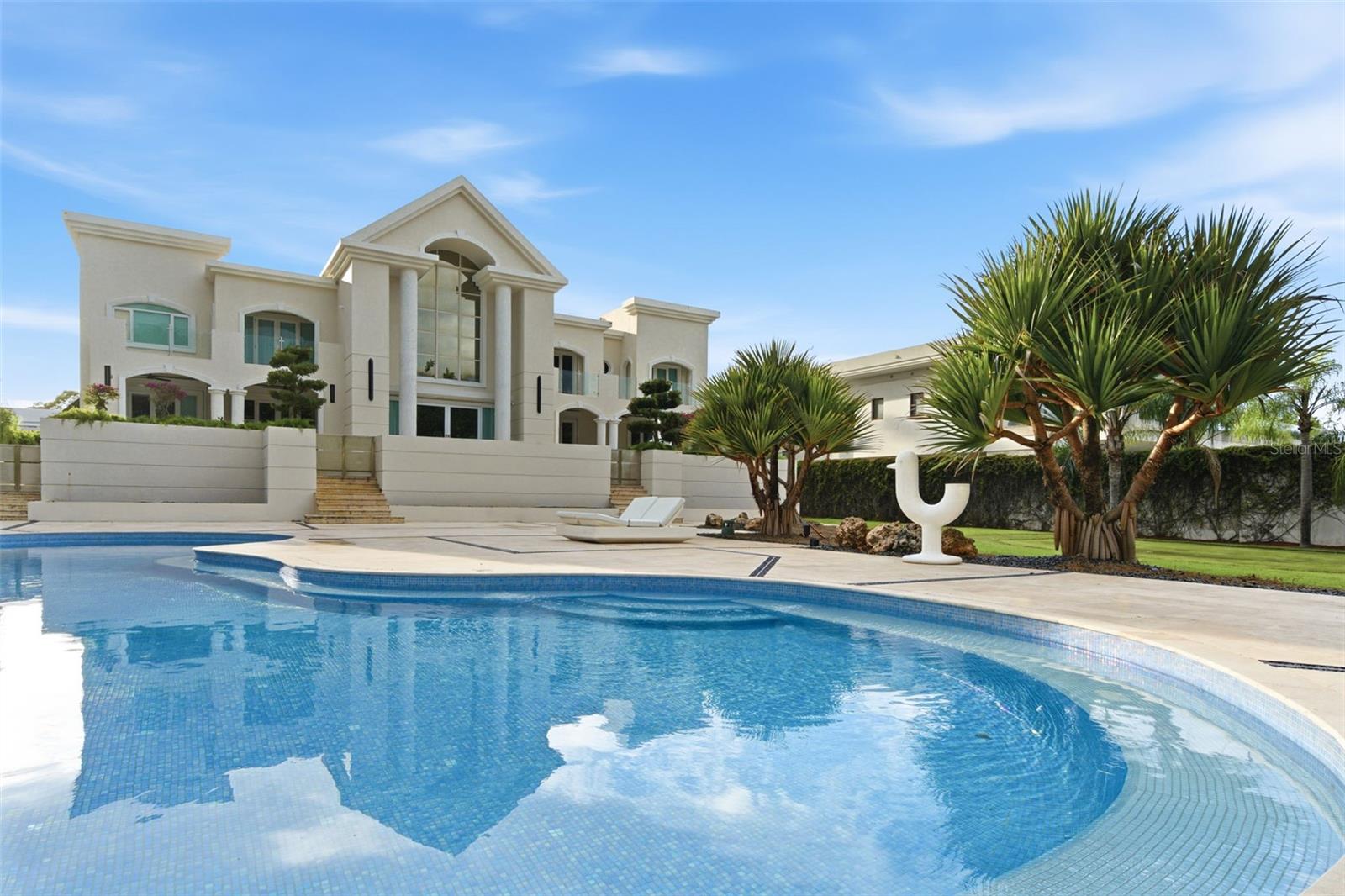 PR9119065 Property Photo