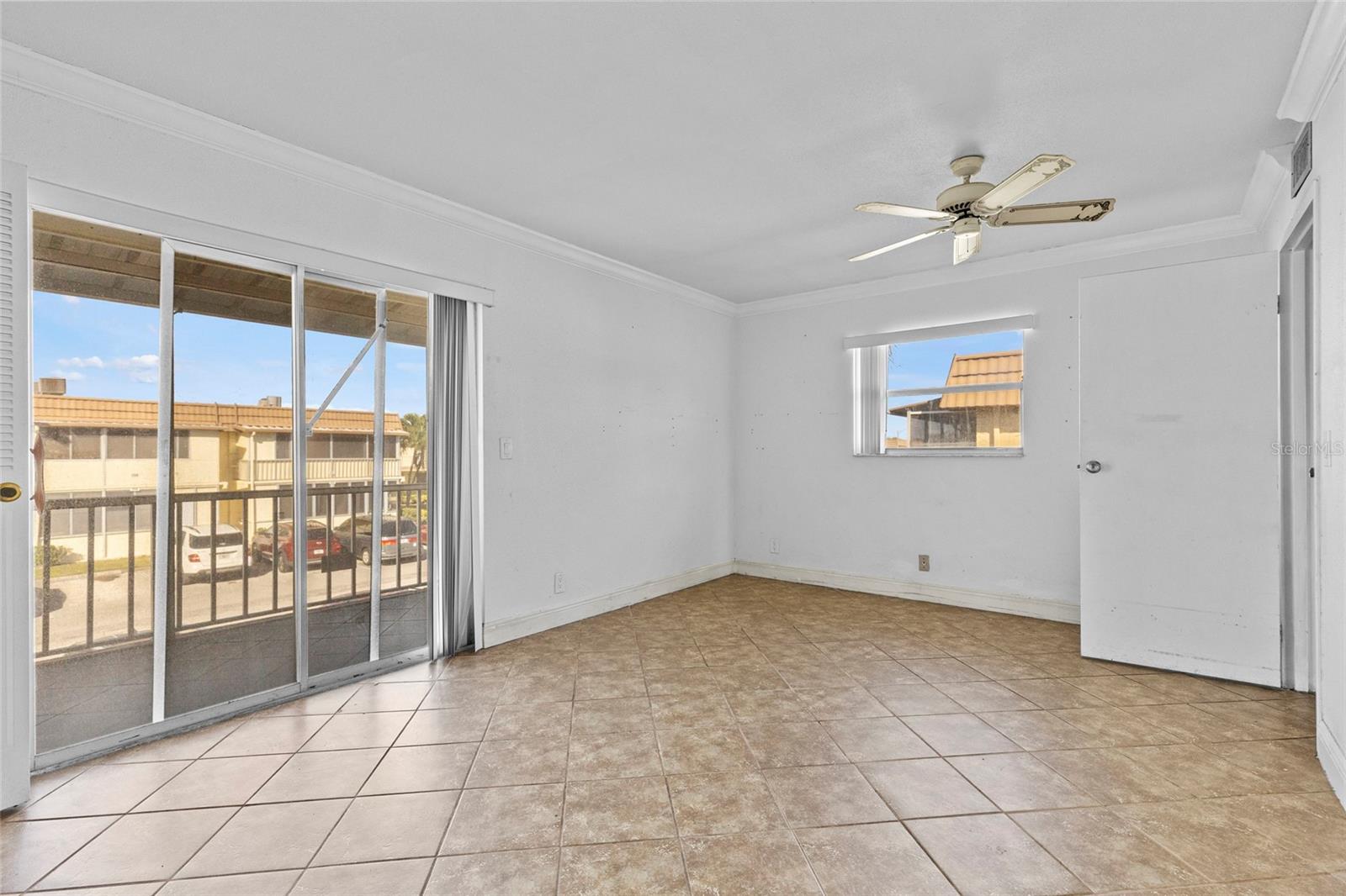 TB8472873 Property Photo