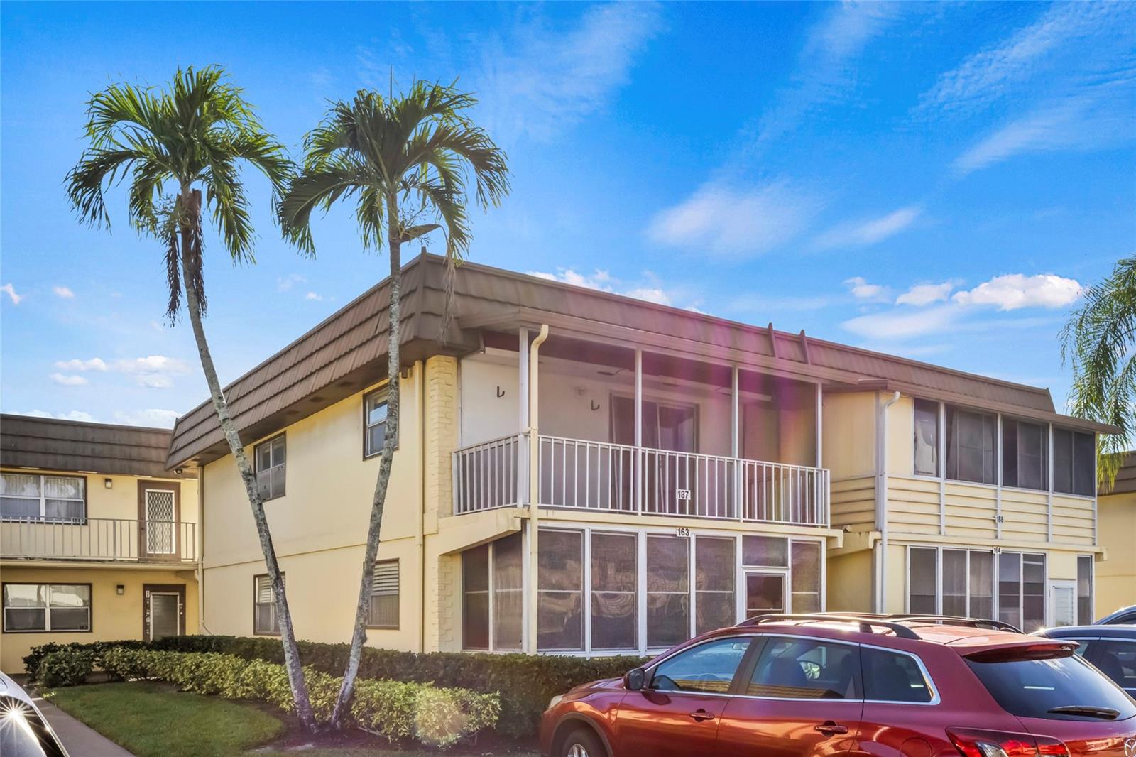 TB8472873 Property Photo