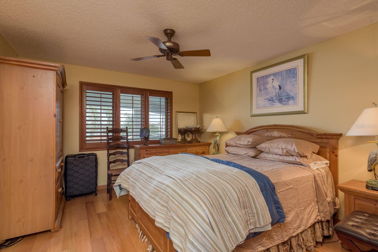 TB8472901 Property Photo