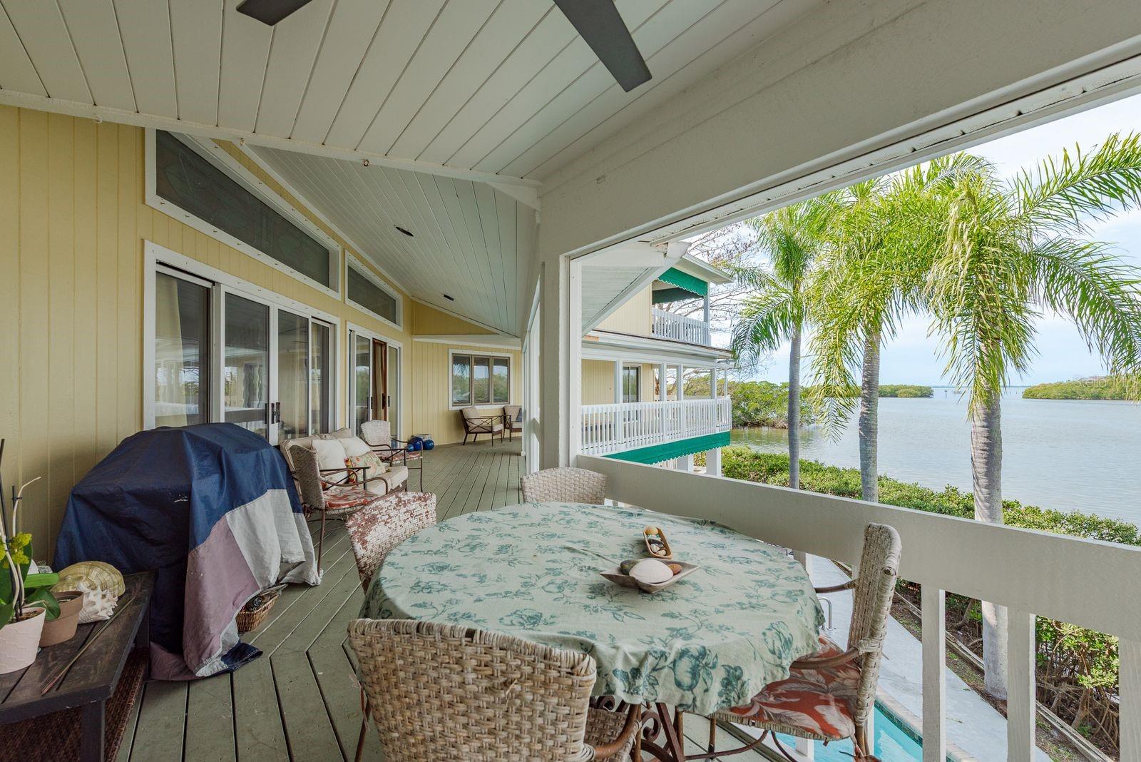 TB8472901 Property Photo