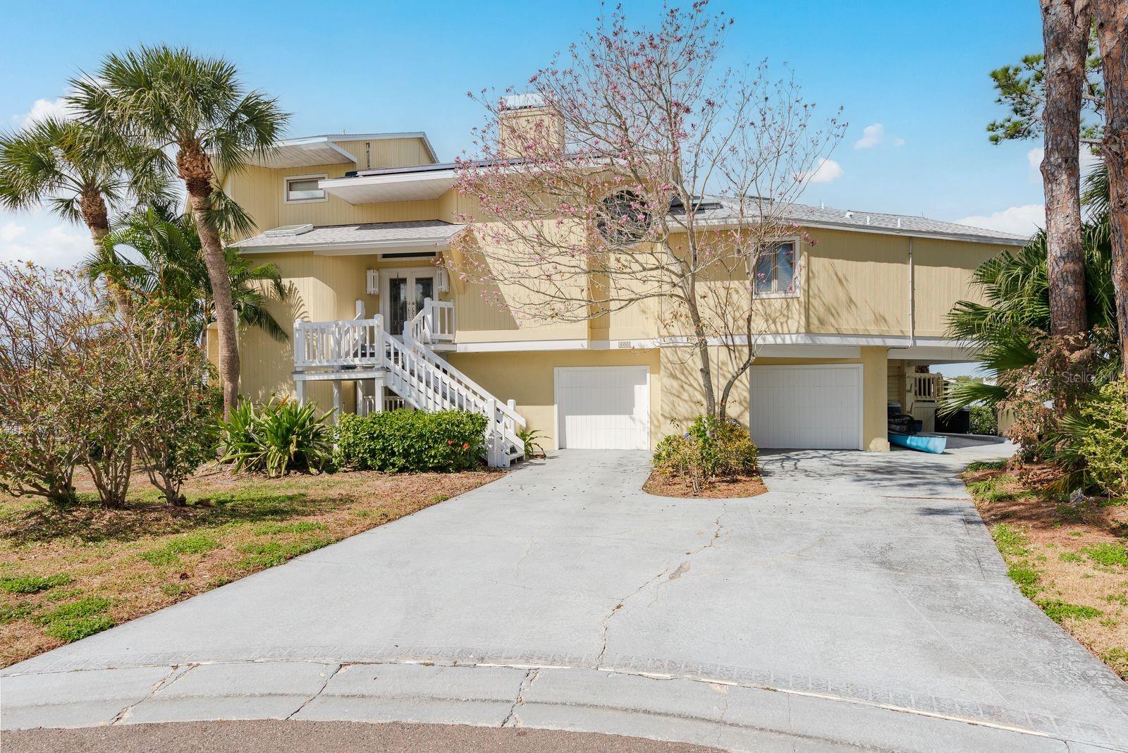 TB8472901 Property Photo