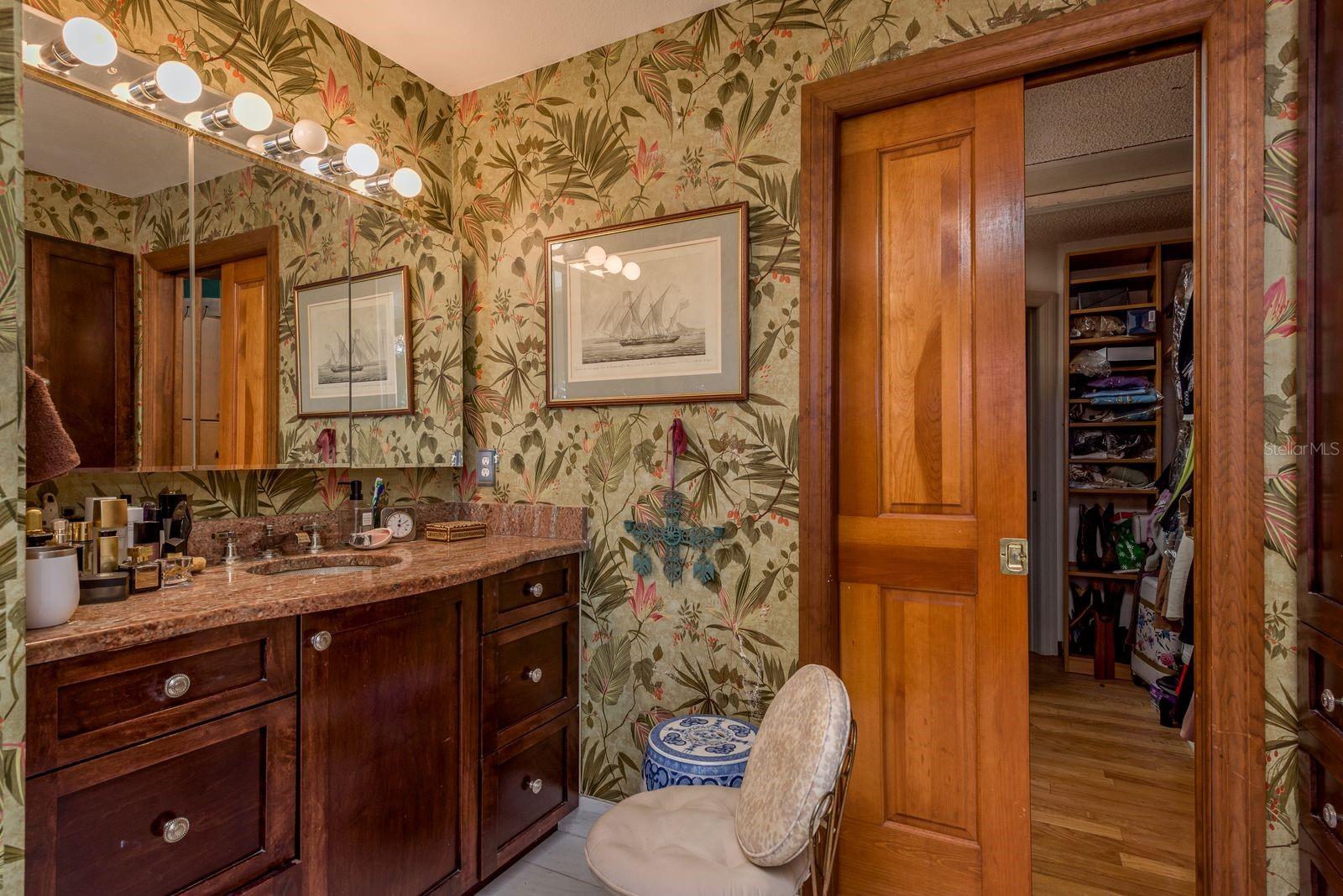 TB8472901 Property Photo