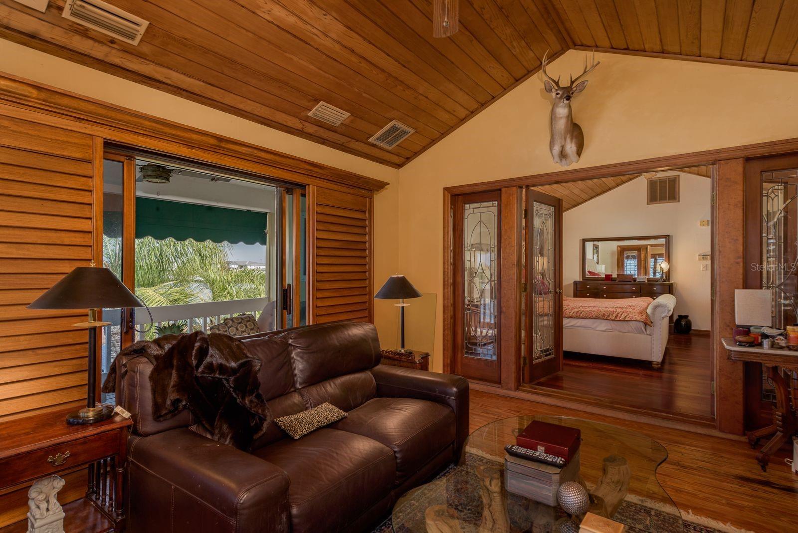 TB8472901 Property Photo