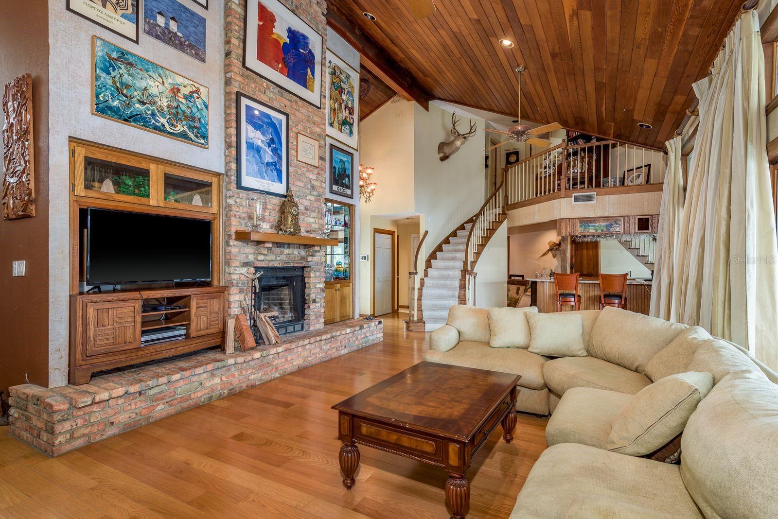 TB8472901 Property Photo