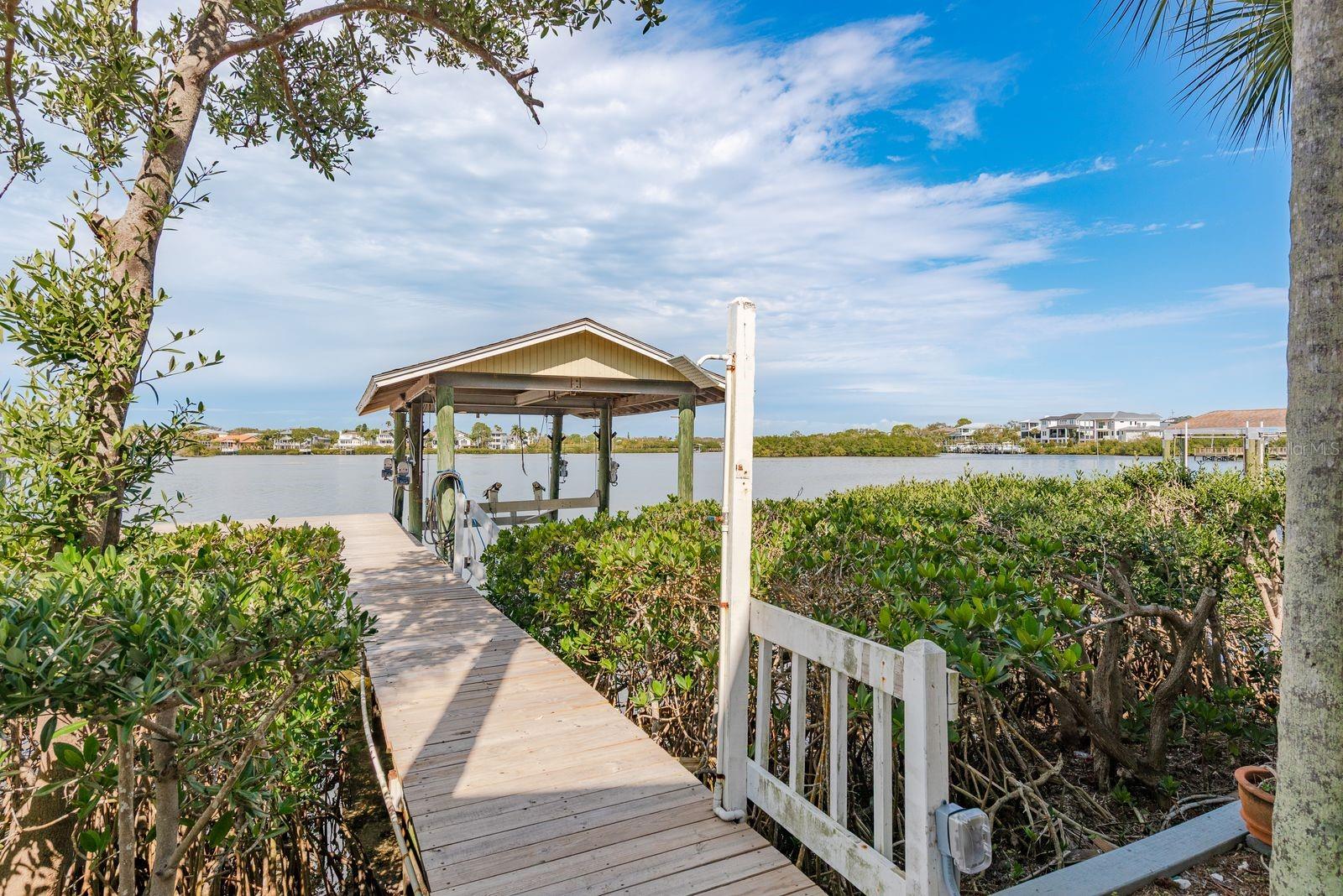 TB8472901 Property Photo