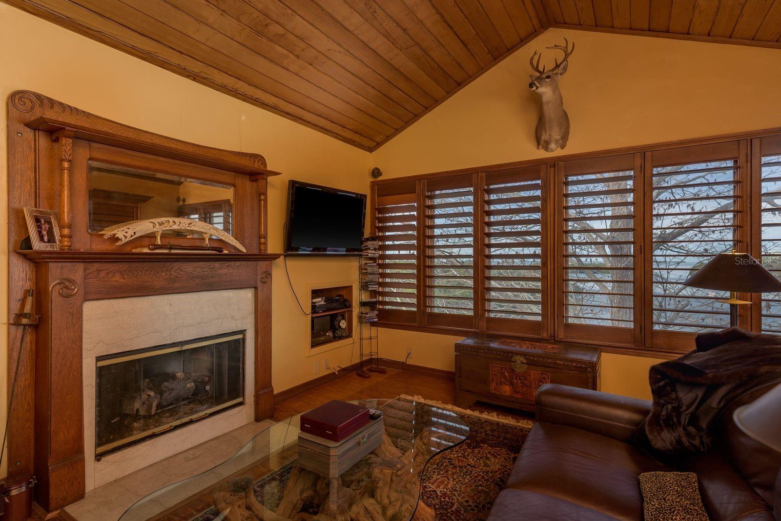 TB8472901 Property Photo