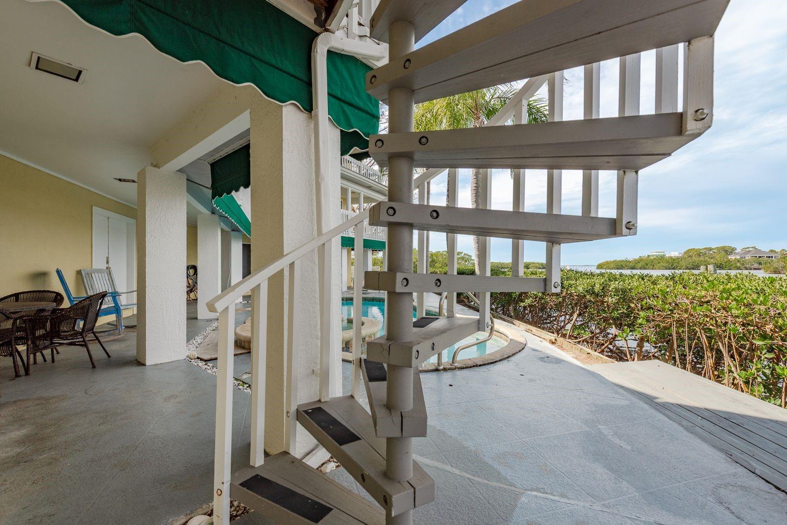 TB8472901 Property Photo