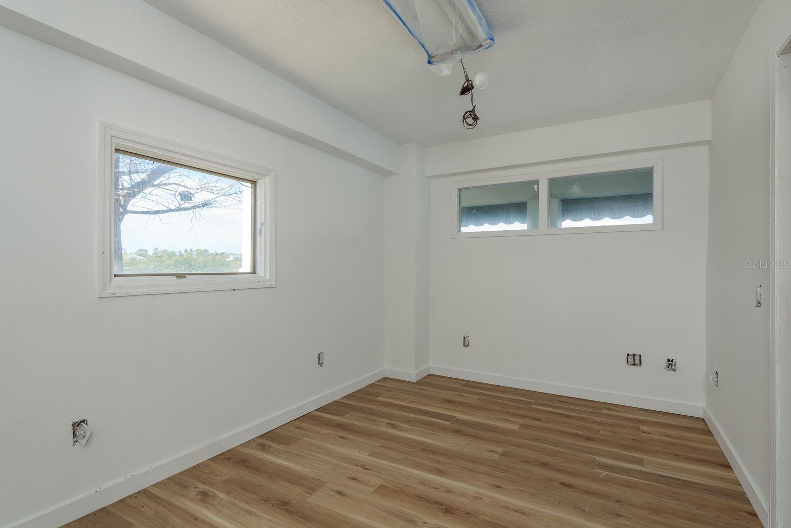 TB8472901 Property Photo