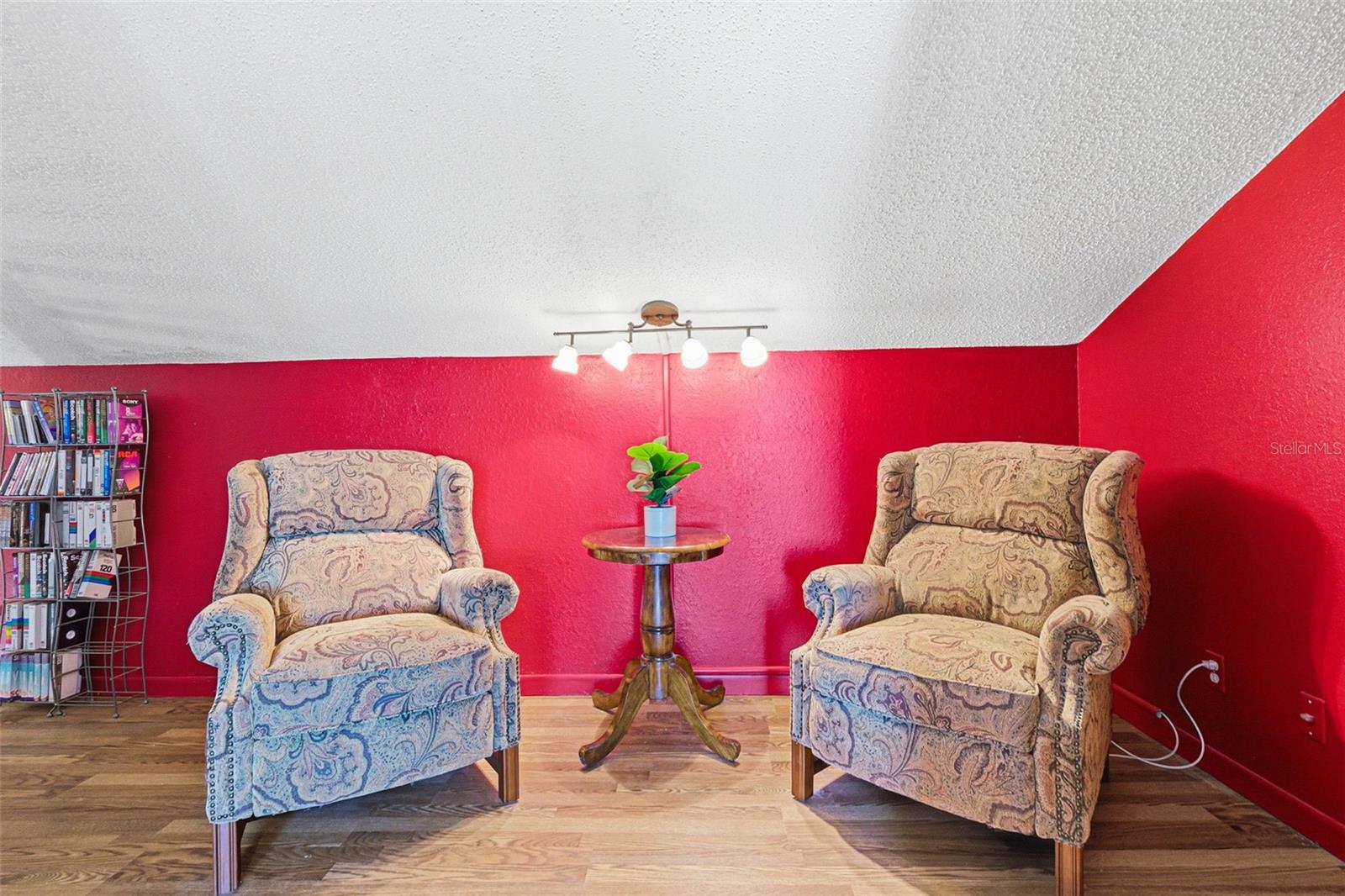 Sitting room attached to the loft
