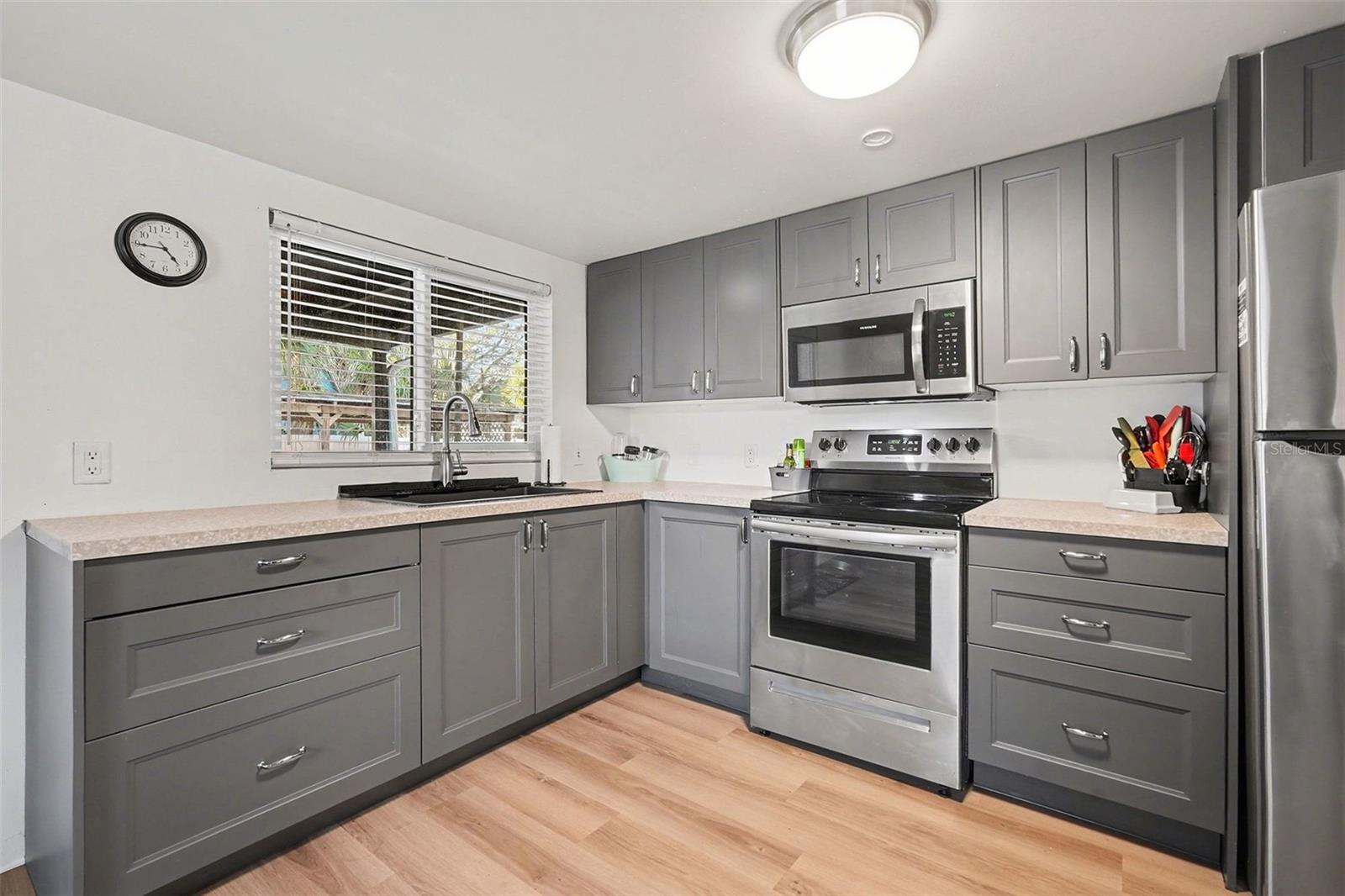 Kitchen - 6305 S Macdill Ave, Tampa, FL 33611