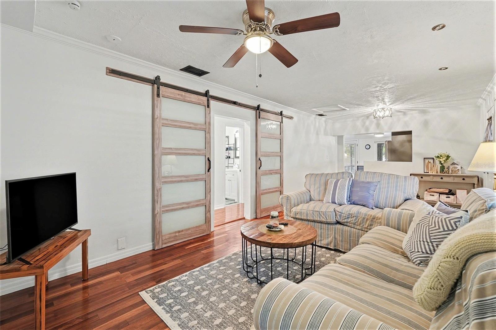 Living Room - 6305 S Macdill Ave, Tampa, FL 33611