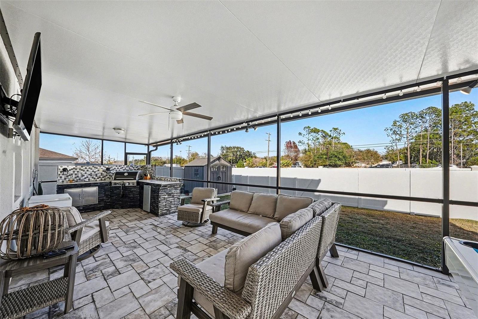 Screened Lanai - 12530 BALLENTRAE FOREST DR, RIVERVIEW, FL 33579