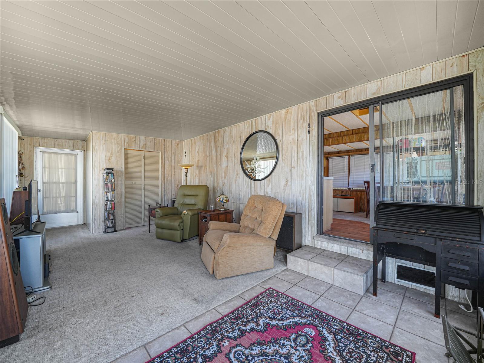 K4903273 Property Photo