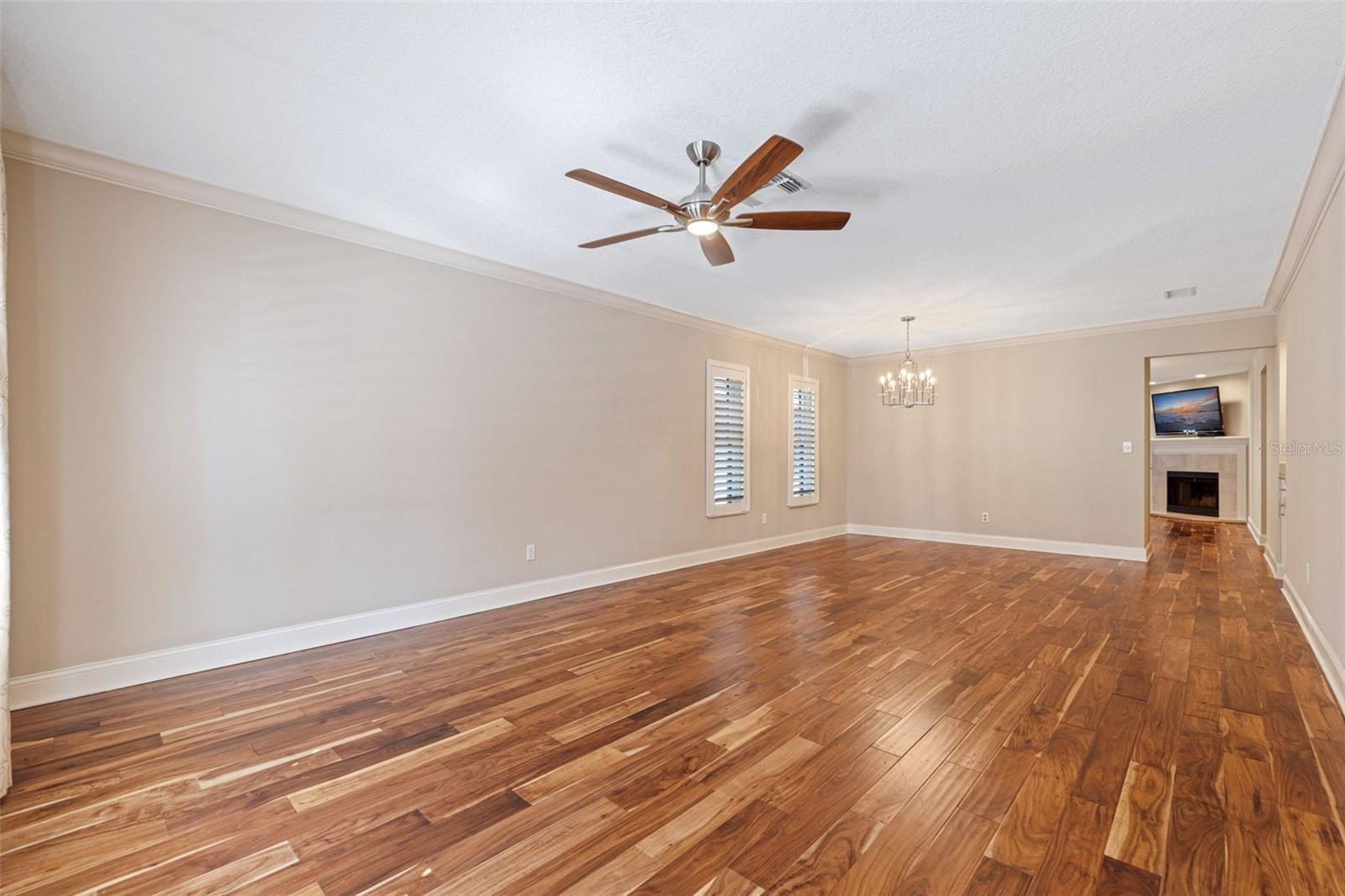 TB8472984 Property Photo