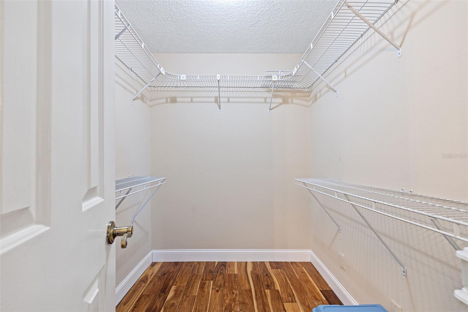 TB8472984 Property Photo