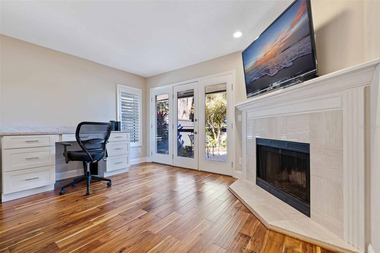 TB8472984 Property Photo