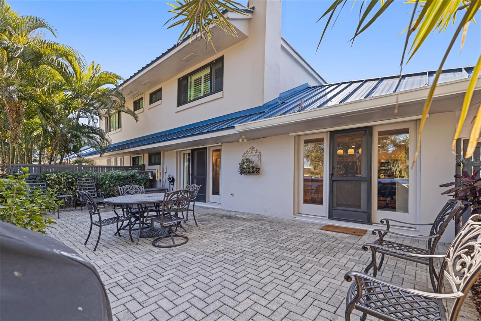 TB8472984 Property Photo