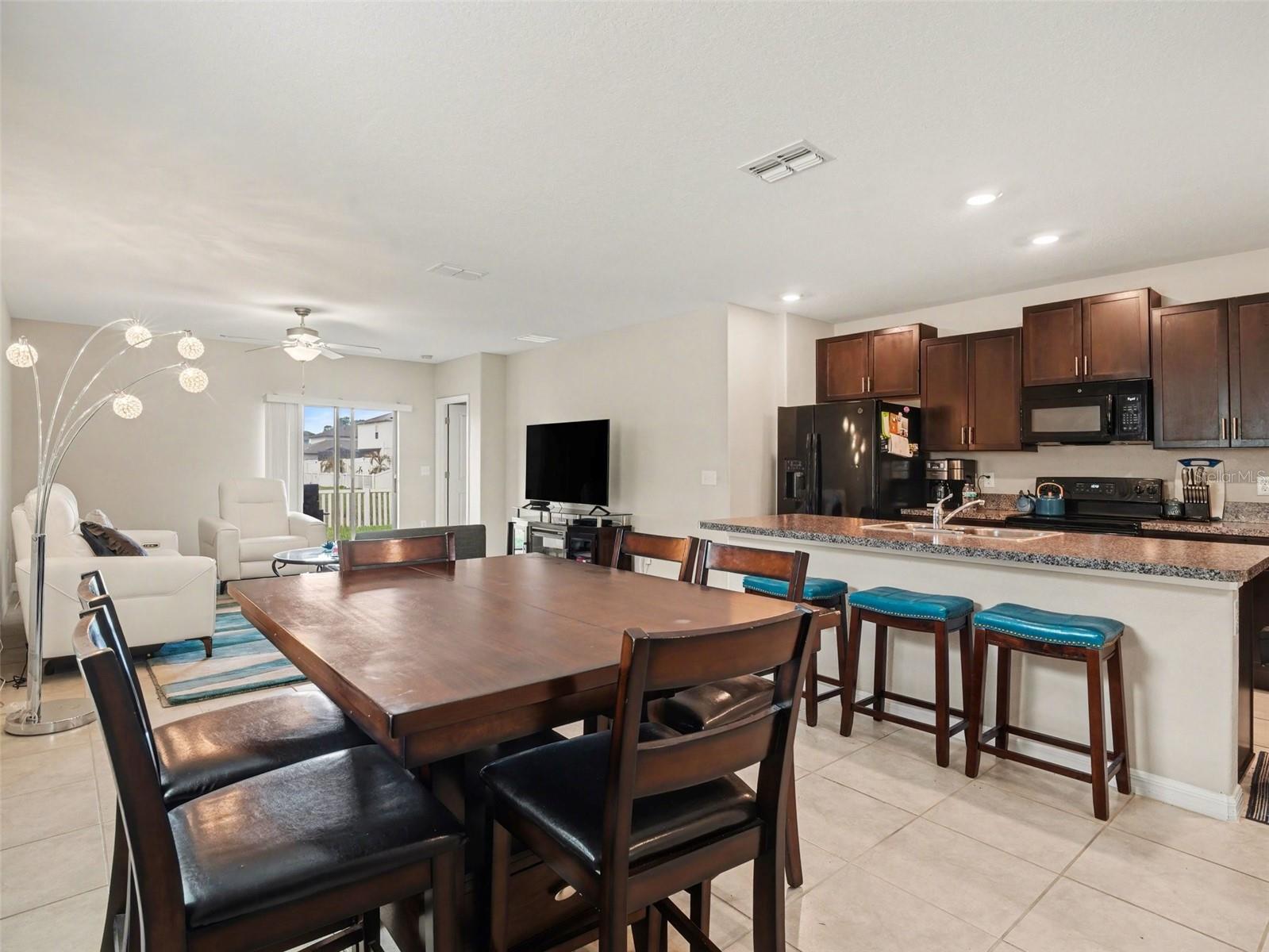 15453 BROAD BRUSH DR, SUN CITY CENTER, FL, 33573