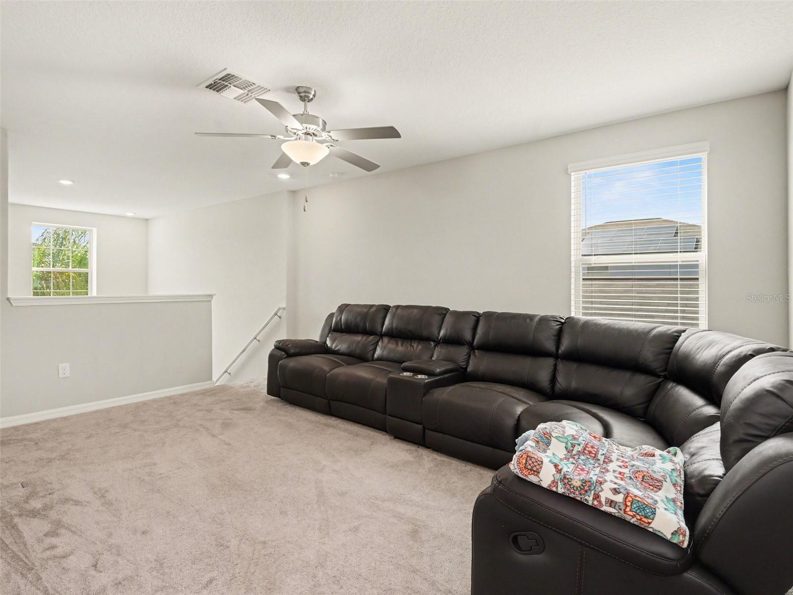 15453 BROAD BRUSH DR, SUN CITY CENTER, FL, 33573